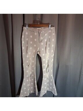 Peach Love California Star Print Flared Jeans Size Large